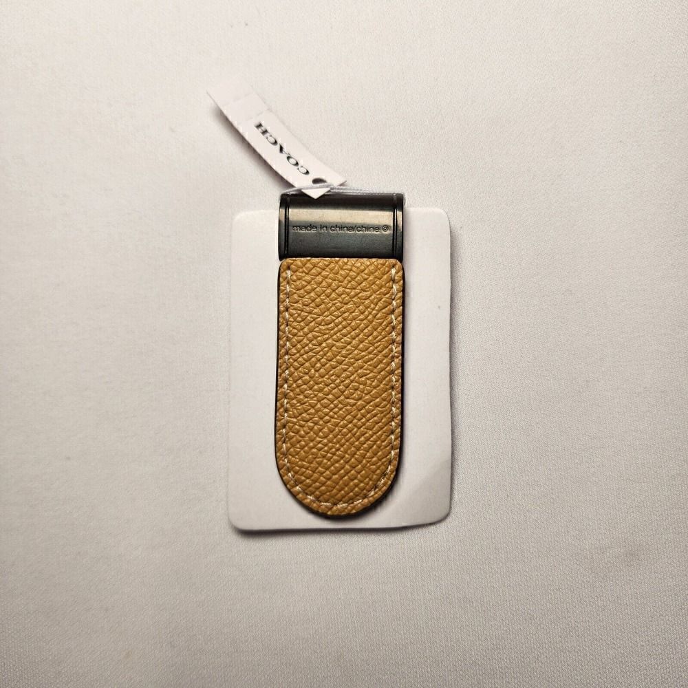 NWT COACH CM180 LEATHER MONEY CLIP in GUNMETAL & FLAX